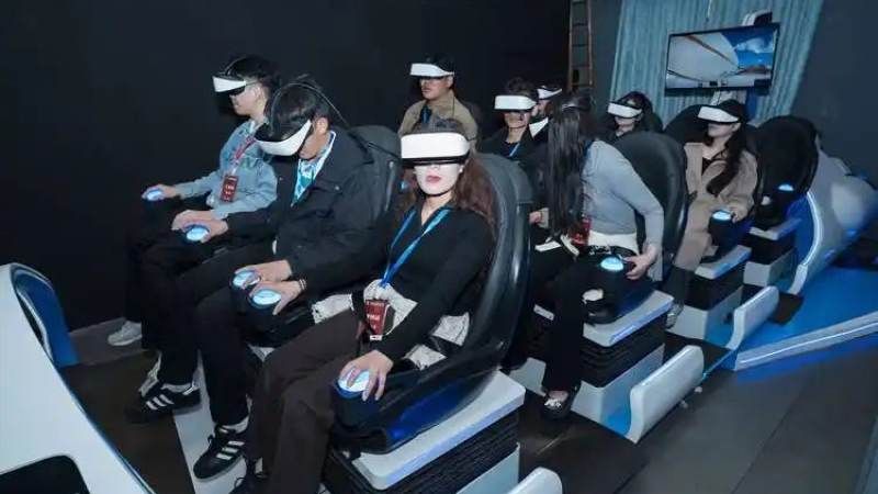 VR大空间定位追踪技术迭代观察：从光学到惯性的融合演进